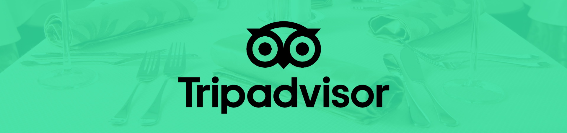 Tripadvisor logo op een foto van een luxe gedekte tafel