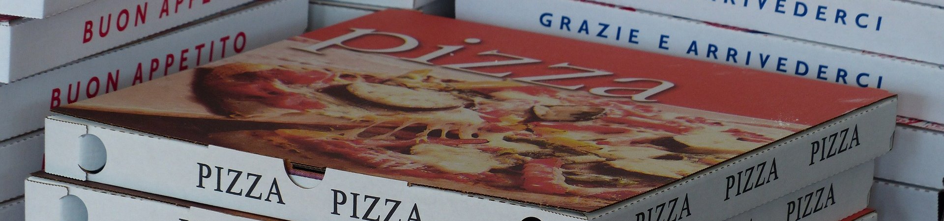 Pizzadozen afhaal- en bezorgrestaurant. Foto: Hans Braxmeier Pixabay